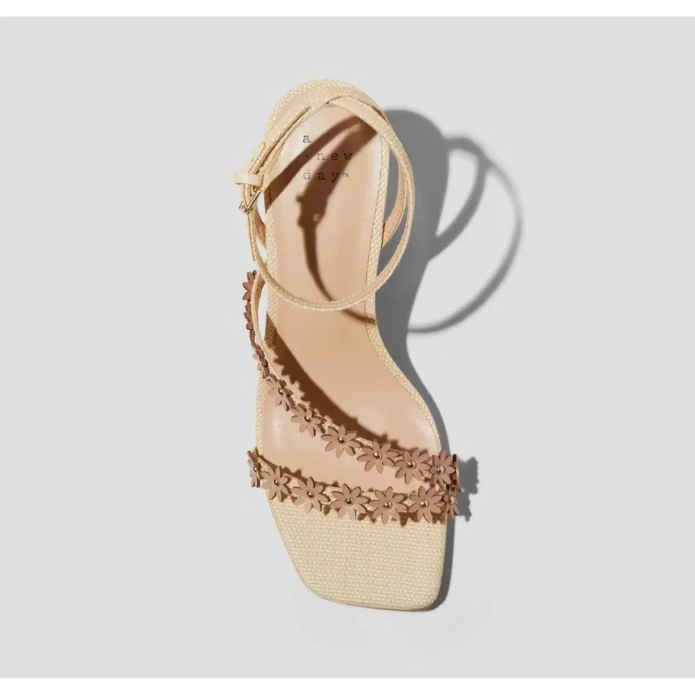 A New Day Womens Mirabel Strappy Block Heels Flower Ankle Strap Sandals Beige 11